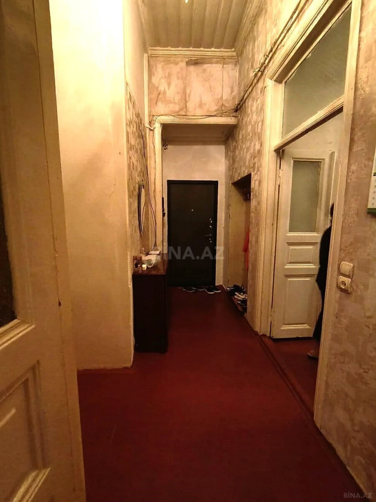 Satılır 4 otaqlı mənzil 140 m²