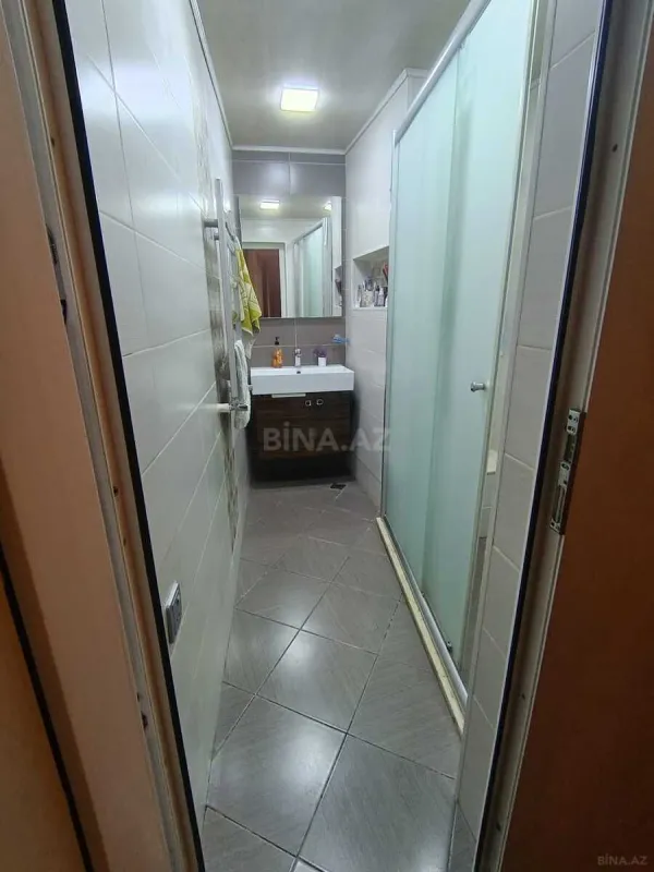 Satılır 4 otaqlı mənzil 140 m²
