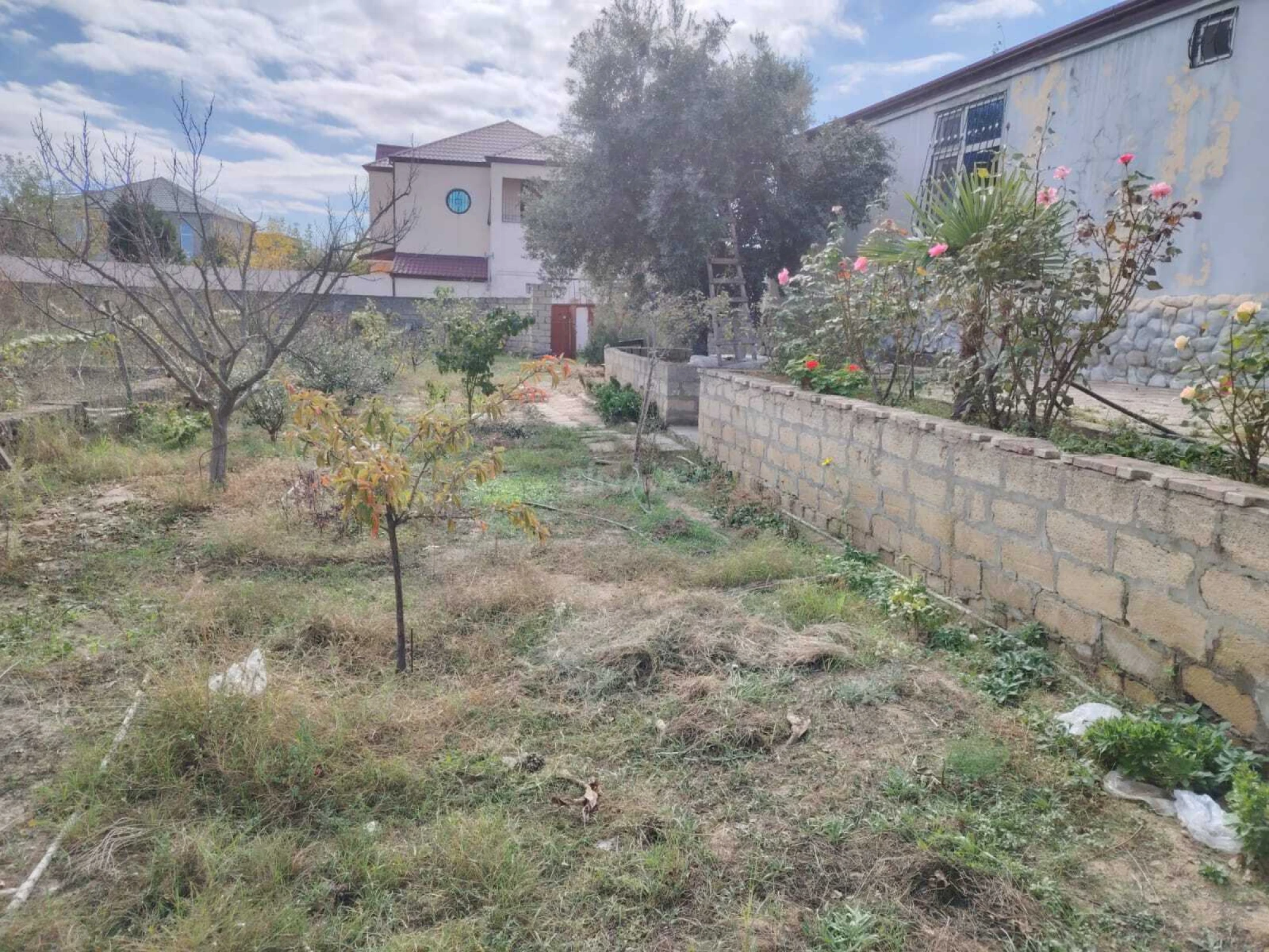 Satılır 4 otaqlı həyət evi 130 m²