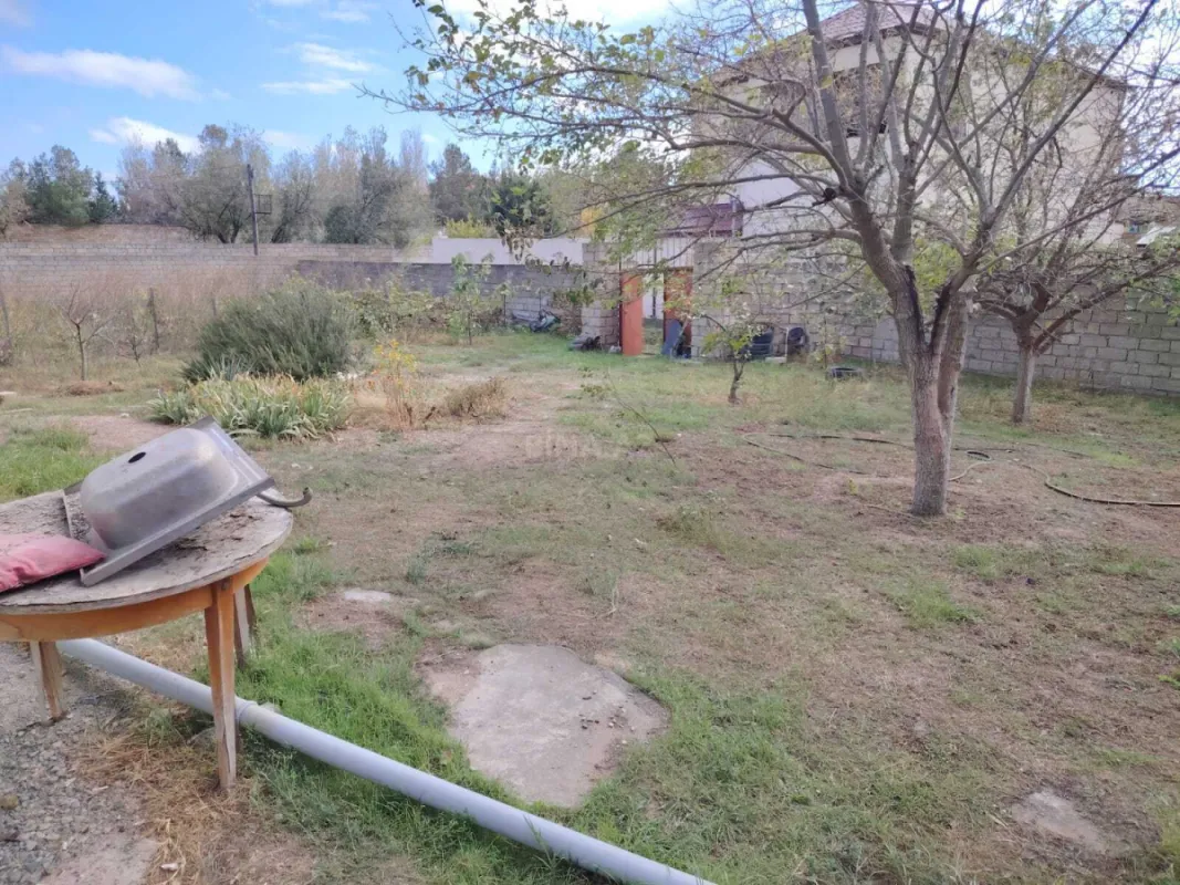 Satılır 4 otaqlı həyət evi 130 m²