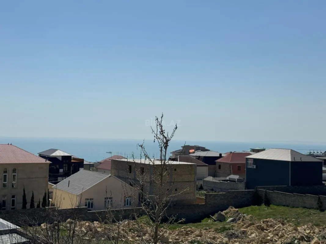 Satılır 7 otaqlı həyət evi 600 m²