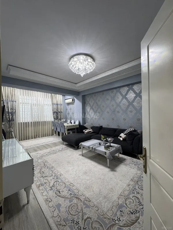 Satılır 2 otaqlı mənzil 92 m²