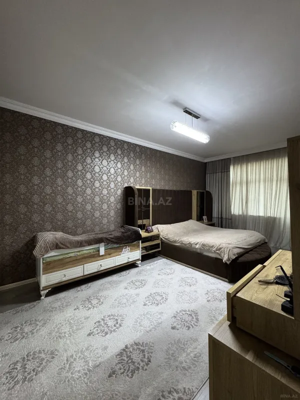 Satılır 2 otaqlı mənzil 92 m²