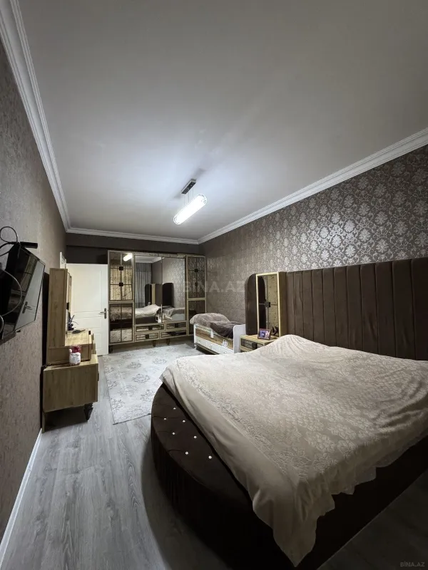 Satılır 2 otaqlı mənzil 92 m²