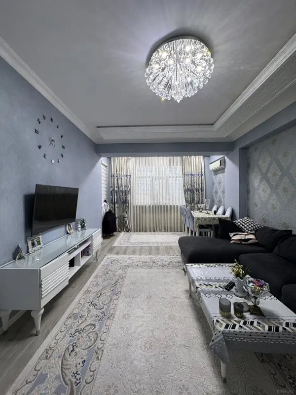 Satılır 2 otaqlı mənzil 92 m²