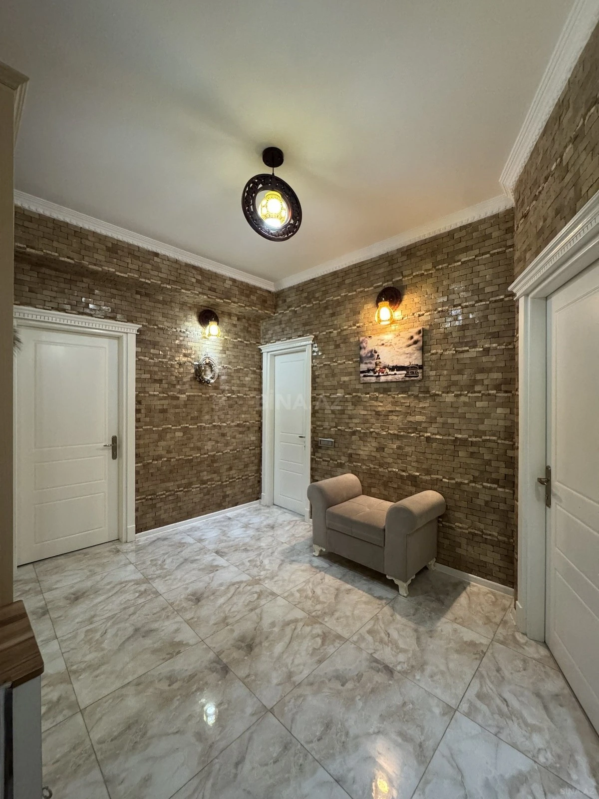 Satılır 2 otaqlı mənzil 92 m²