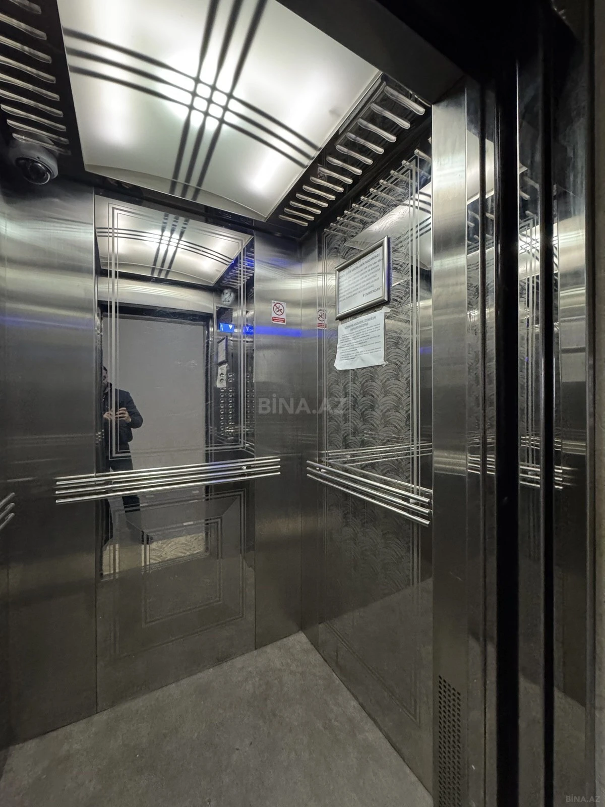 Satılır 2 otaqlı mənzil 92 m²