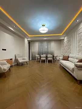 Satılır 4 otaqlı mənzil 150 m²