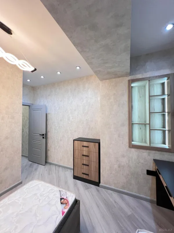 Satılır 3 otaqlı mənzil 88 m²