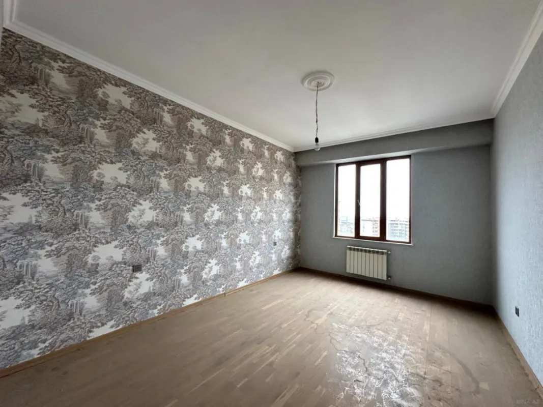 Satılır 3 otaqlı mənzil 106 m²