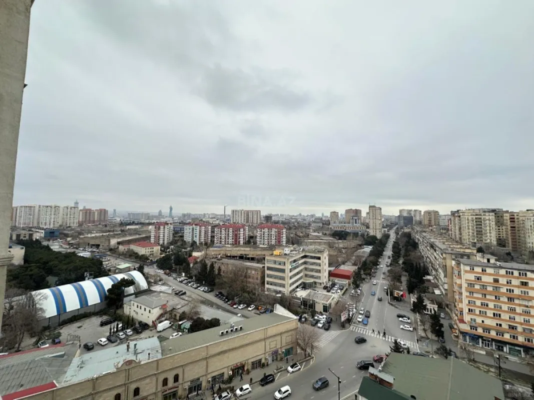 Satılır 3 otaqlı mənzil 106 m²