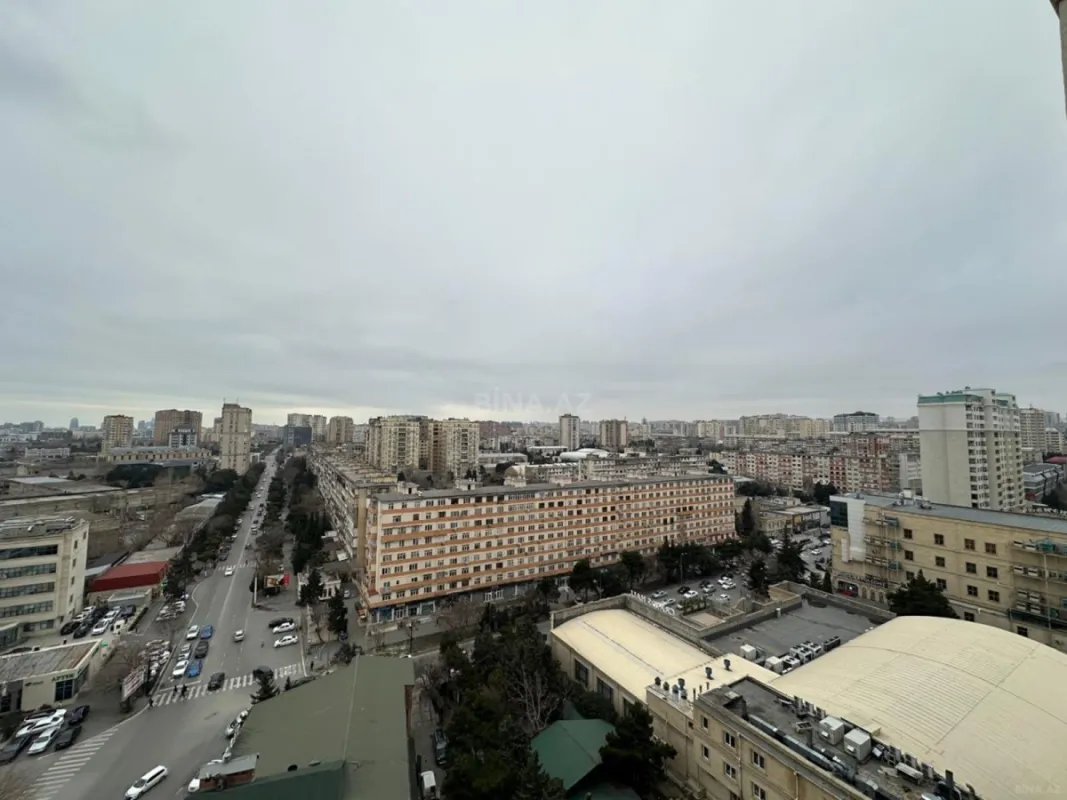 Satılır 3 otaqlı mənzil 106 m²