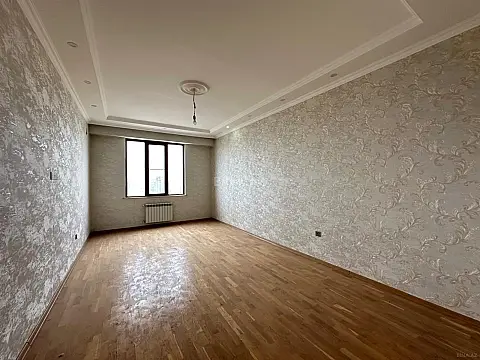 Satılır 3 otaqlı mənzil 106 m²