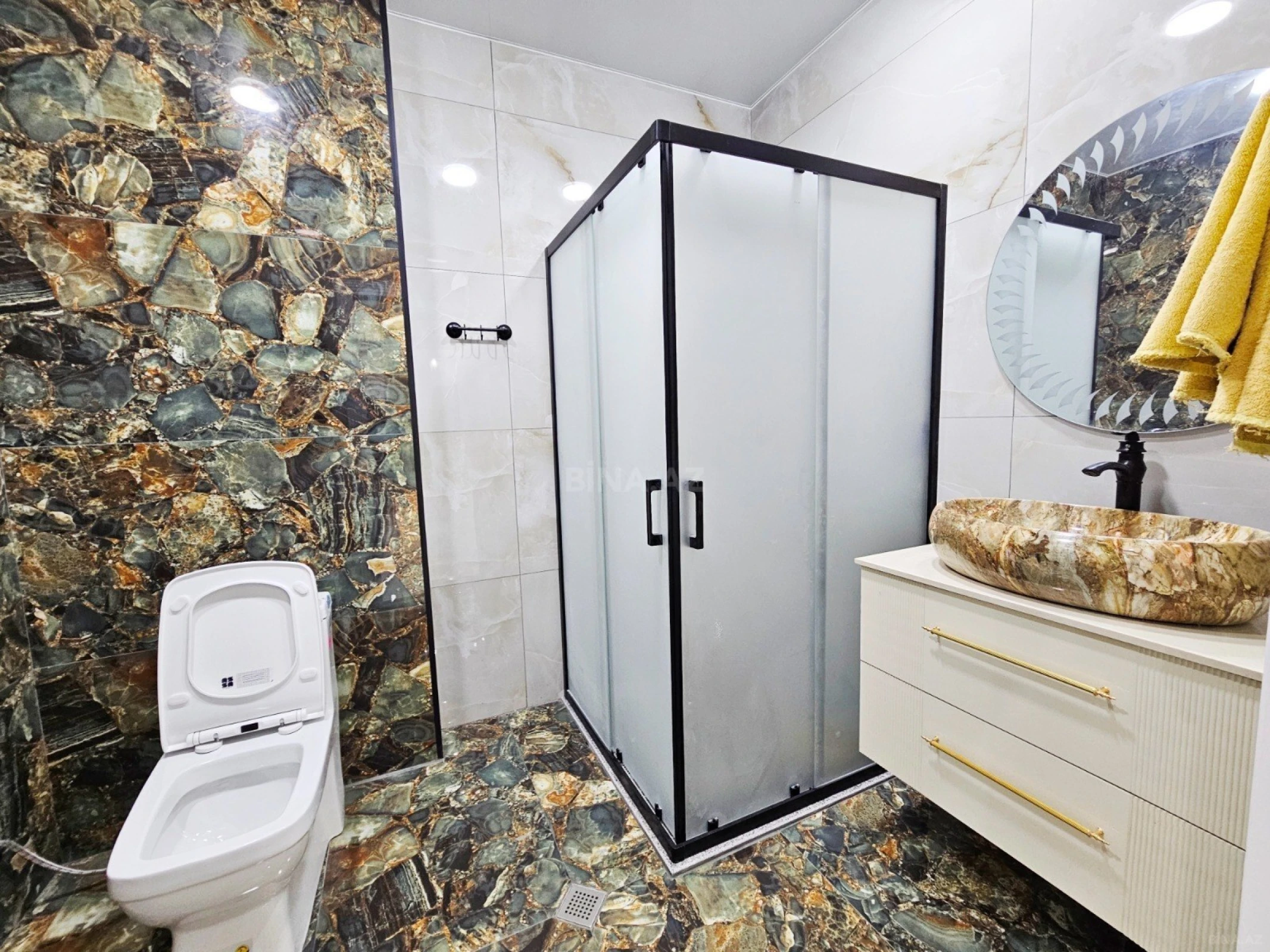 Satılır 2 otaqlı mənzil 85 m²