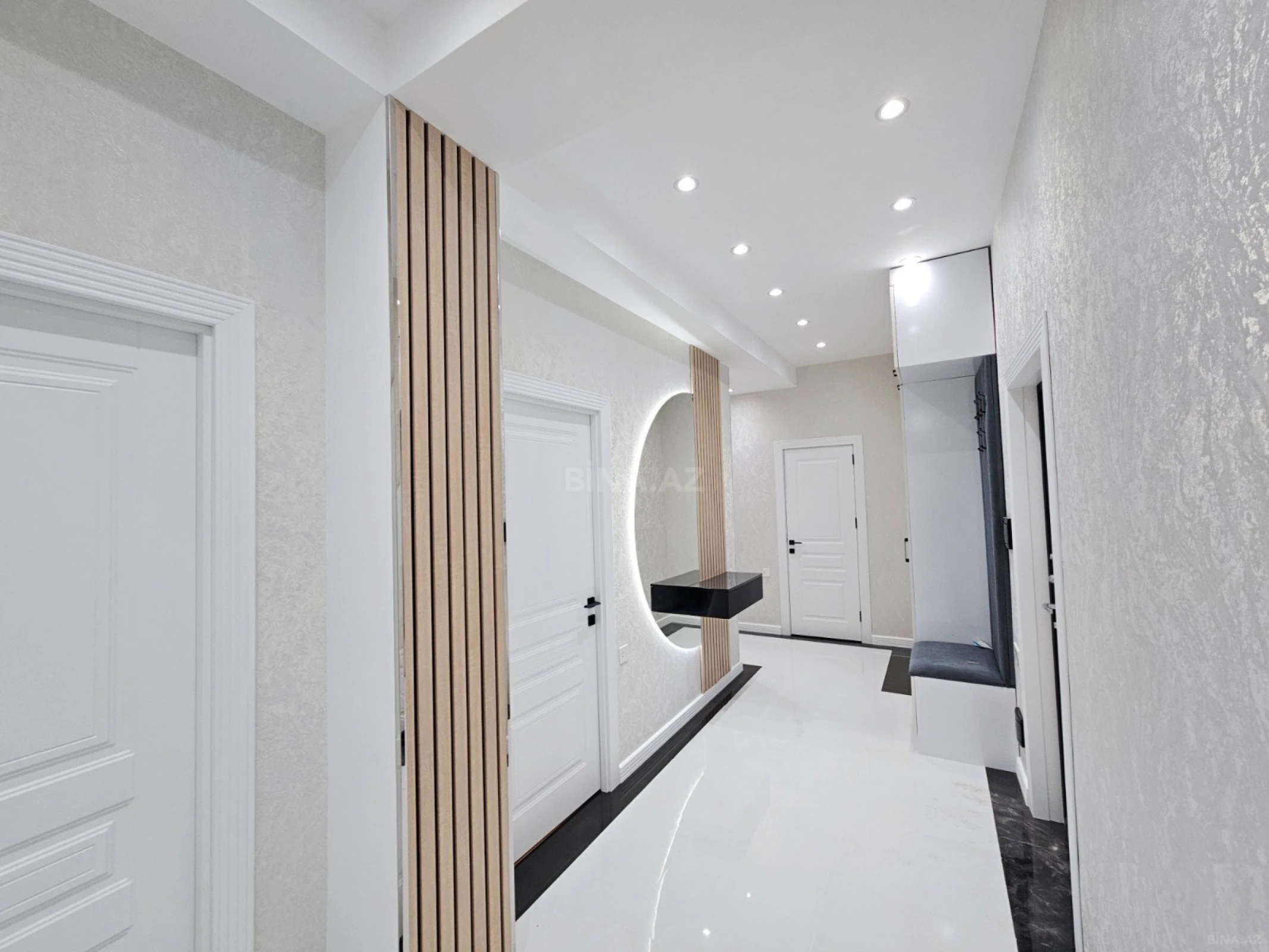 Satılır 2 otaqlı mənzil 85 m²