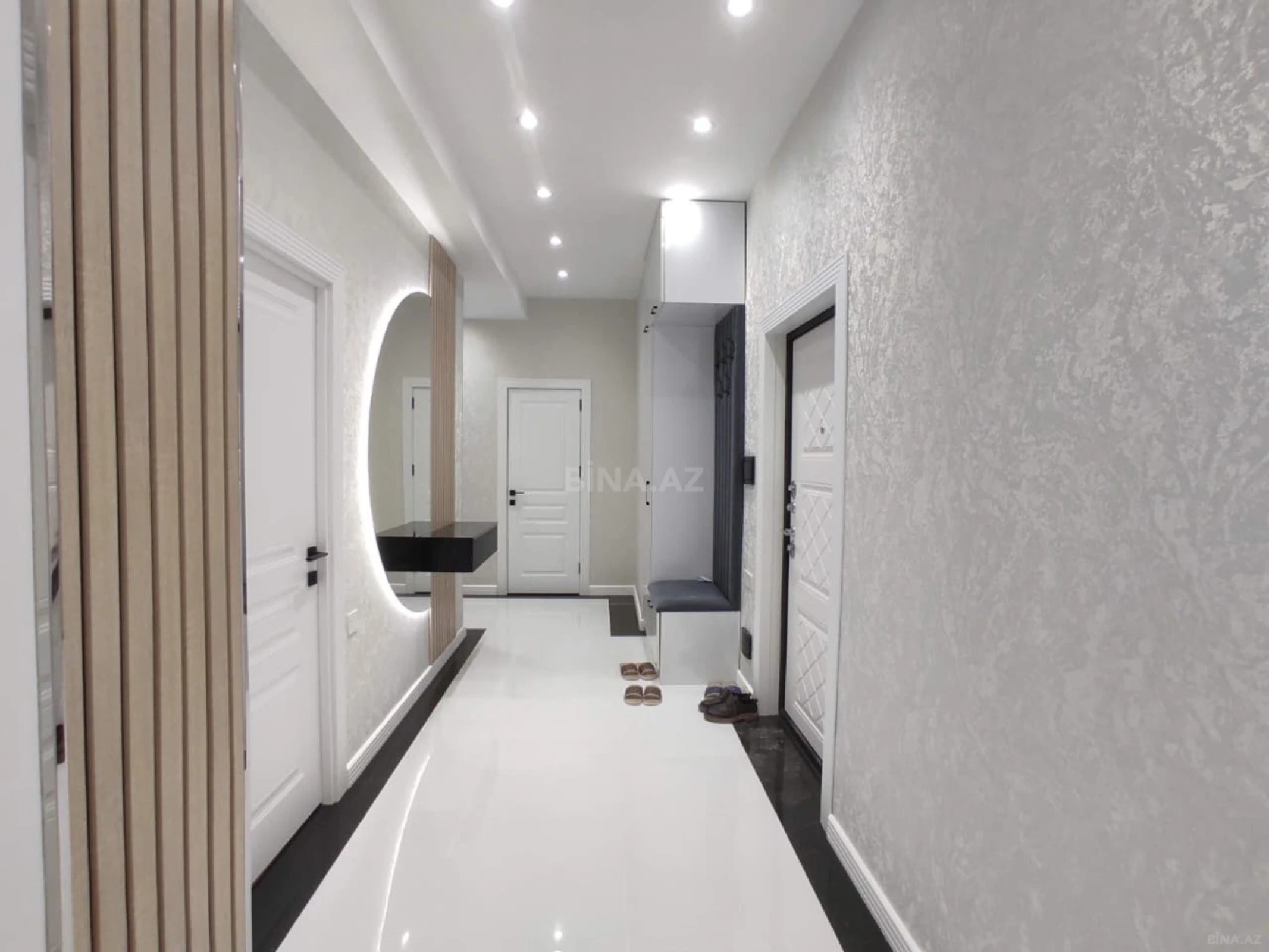 Satılır 2 otaqlı mənzil 85 m²
