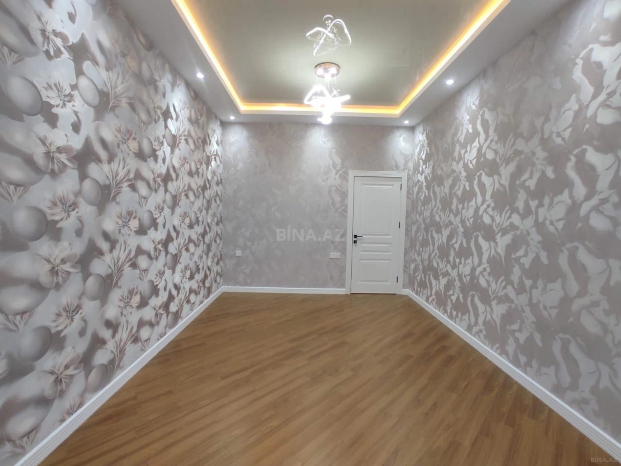 Satılır 2 otaqlı mənzil 85 m²