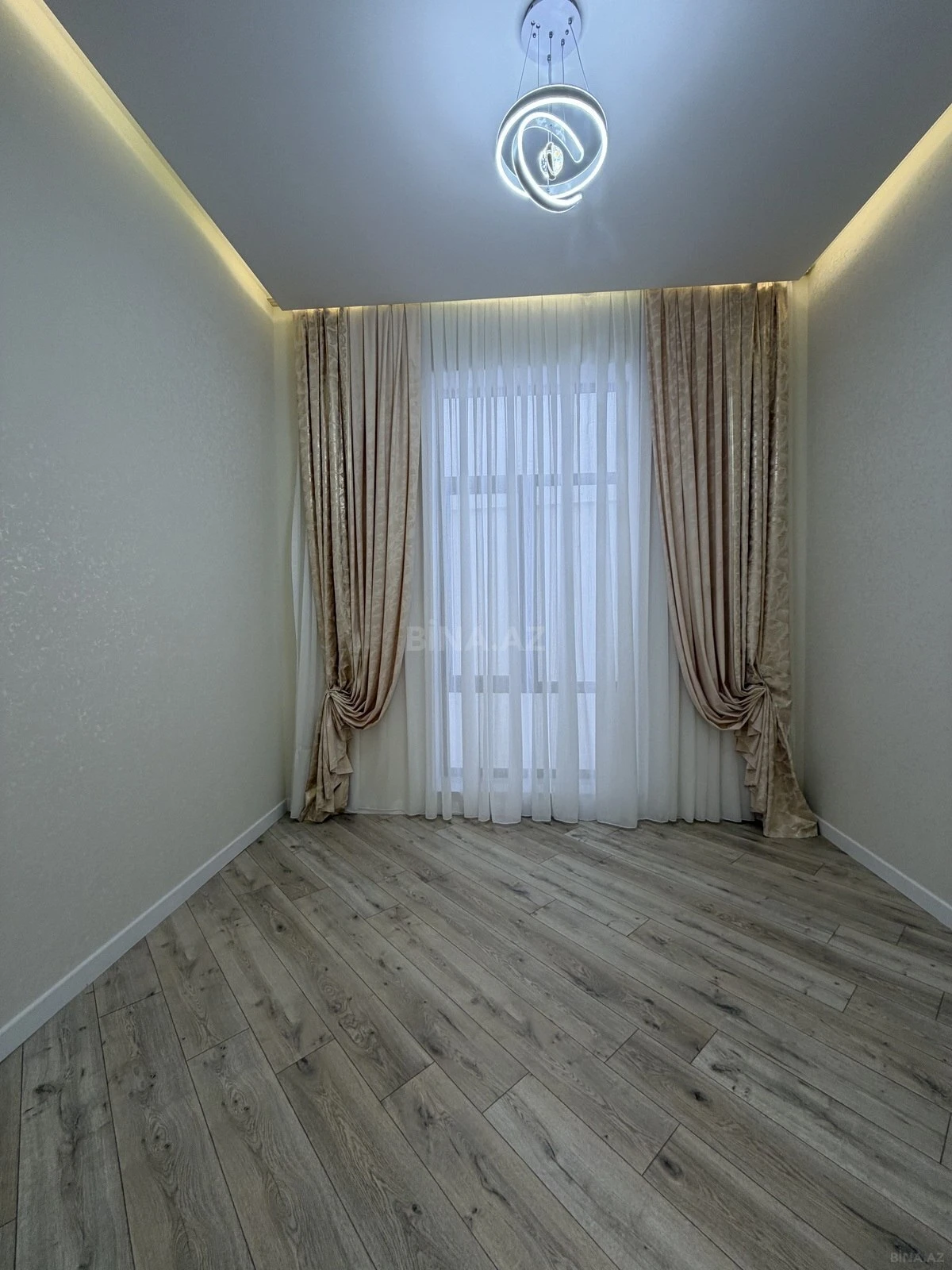 Satılır 4 otaqlı həyət evi 170 m²