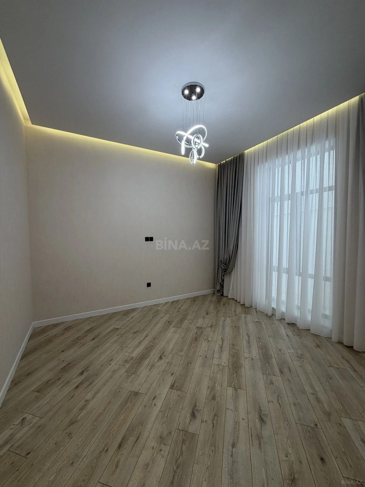 Satılır 4 otaqlı həyət evi 170 m²