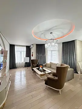 Satılır 3 otaqlı mənzil 160 m²