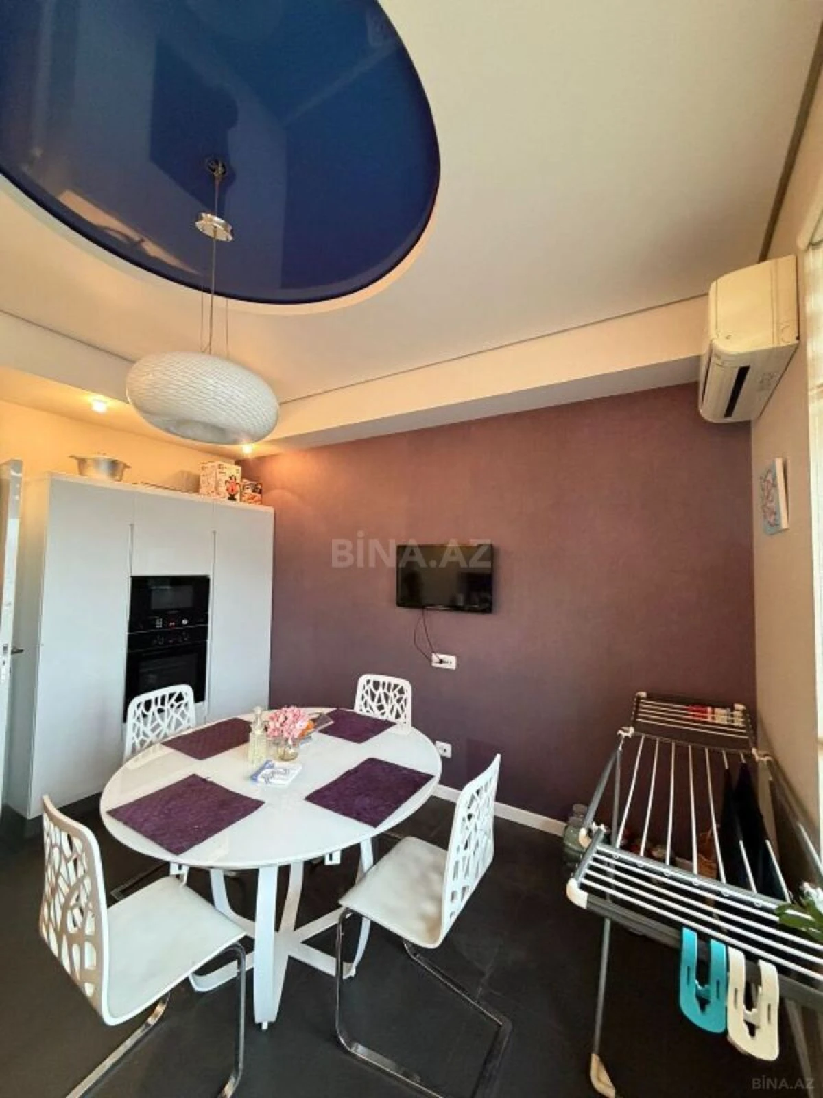 Satılır 3 otaqlı mənzil 160 m²
