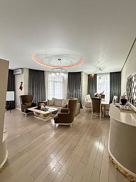 Satılır 3 otaqlı mənzil 160 m²