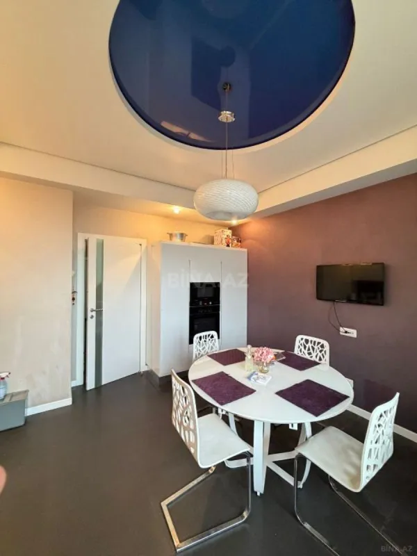 Satılır 3 otaqlı mənzil 160 m²