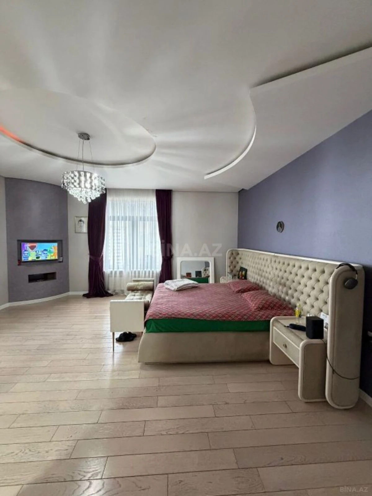 Satılır 3 otaqlı mənzil 160 m²