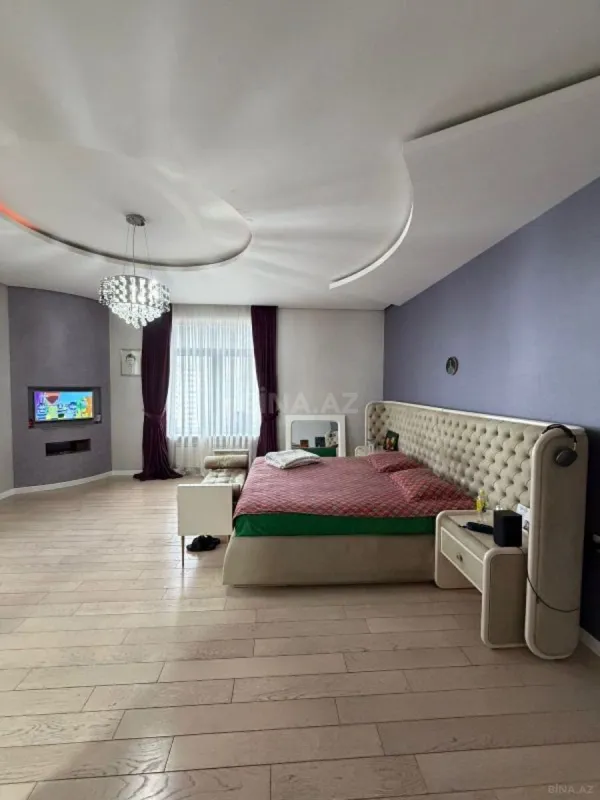 Satılır 3 otaqlı mənzil 160 m²