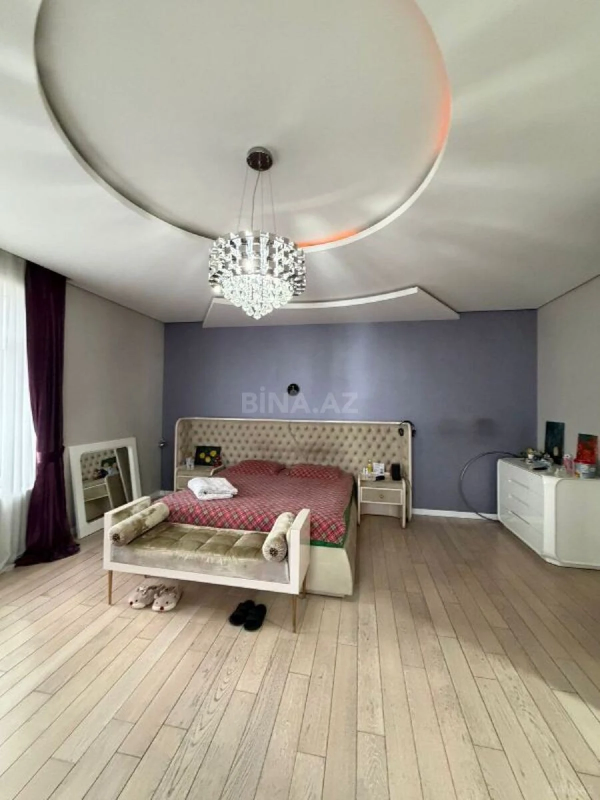 Satılır 3 otaqlı mənzil 160 m²