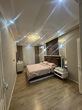 Satılır 4 otaqlı mənzil 146 m²