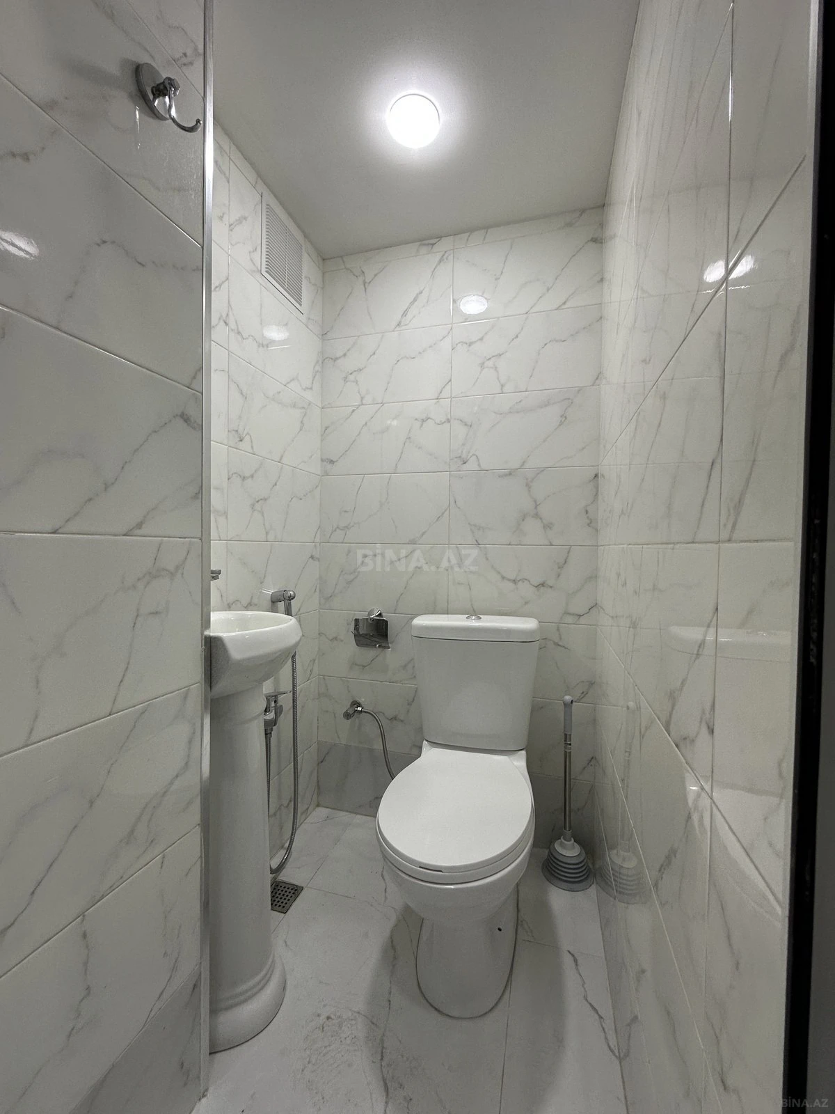 Kirayə verilir 3 otaqlı ofis 57 m²