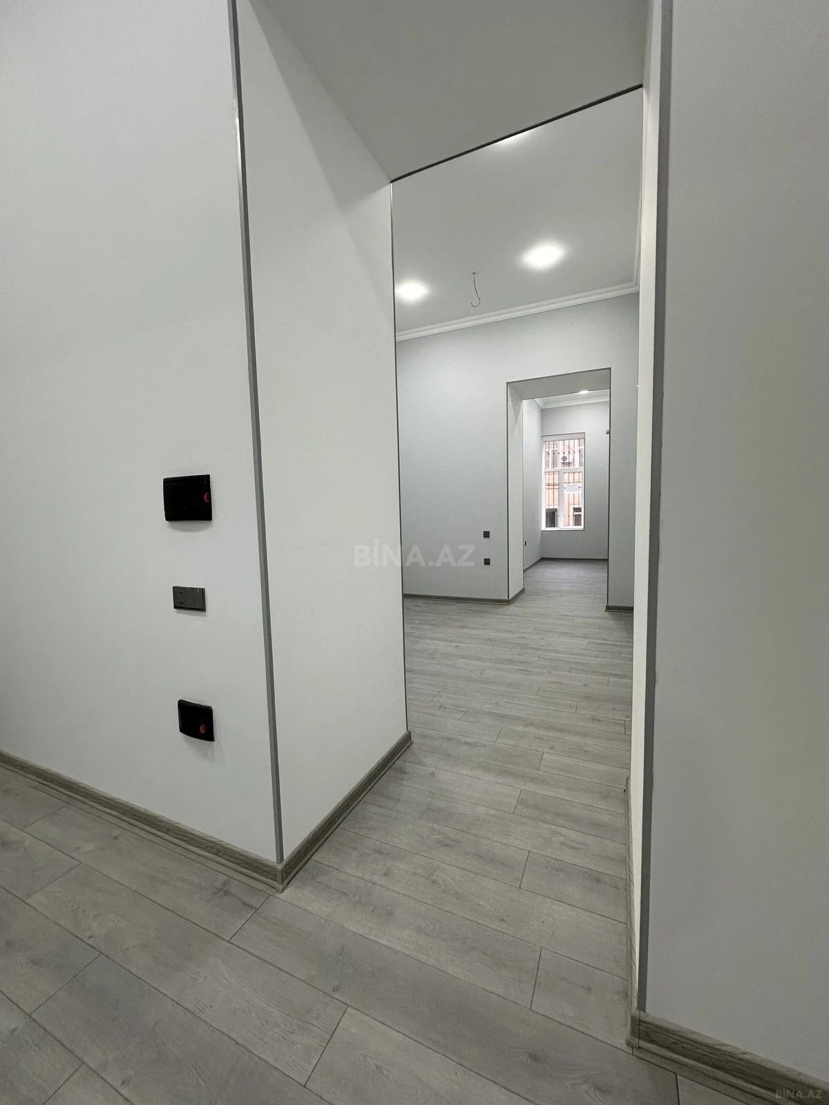 Kirayə verilir 3 otaqlı ofis 57 m²