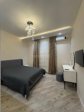 Kirayə verilir 5 otaqlı həyət evi 360 m²