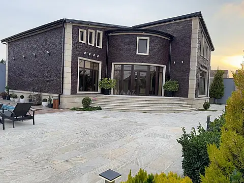 Kirayə verilir 5 otaqlı həyət evi 360 m²