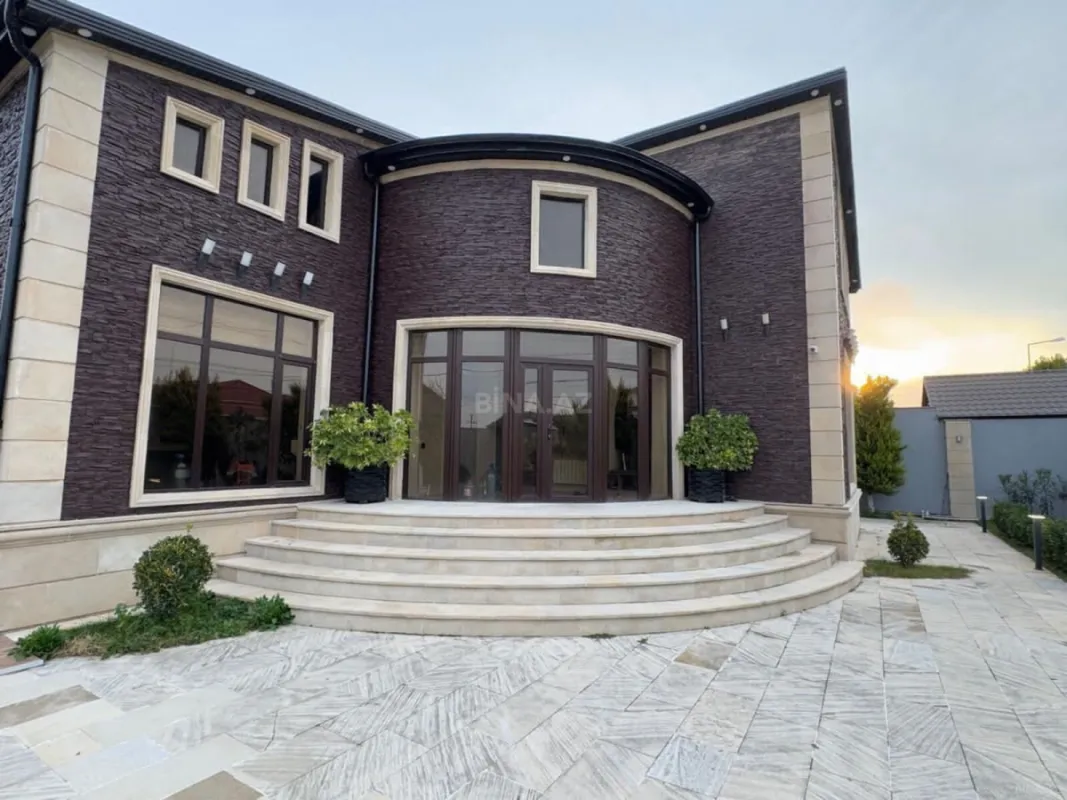 Kirayə verilir 5 otaqlı həyət evi 360 m²