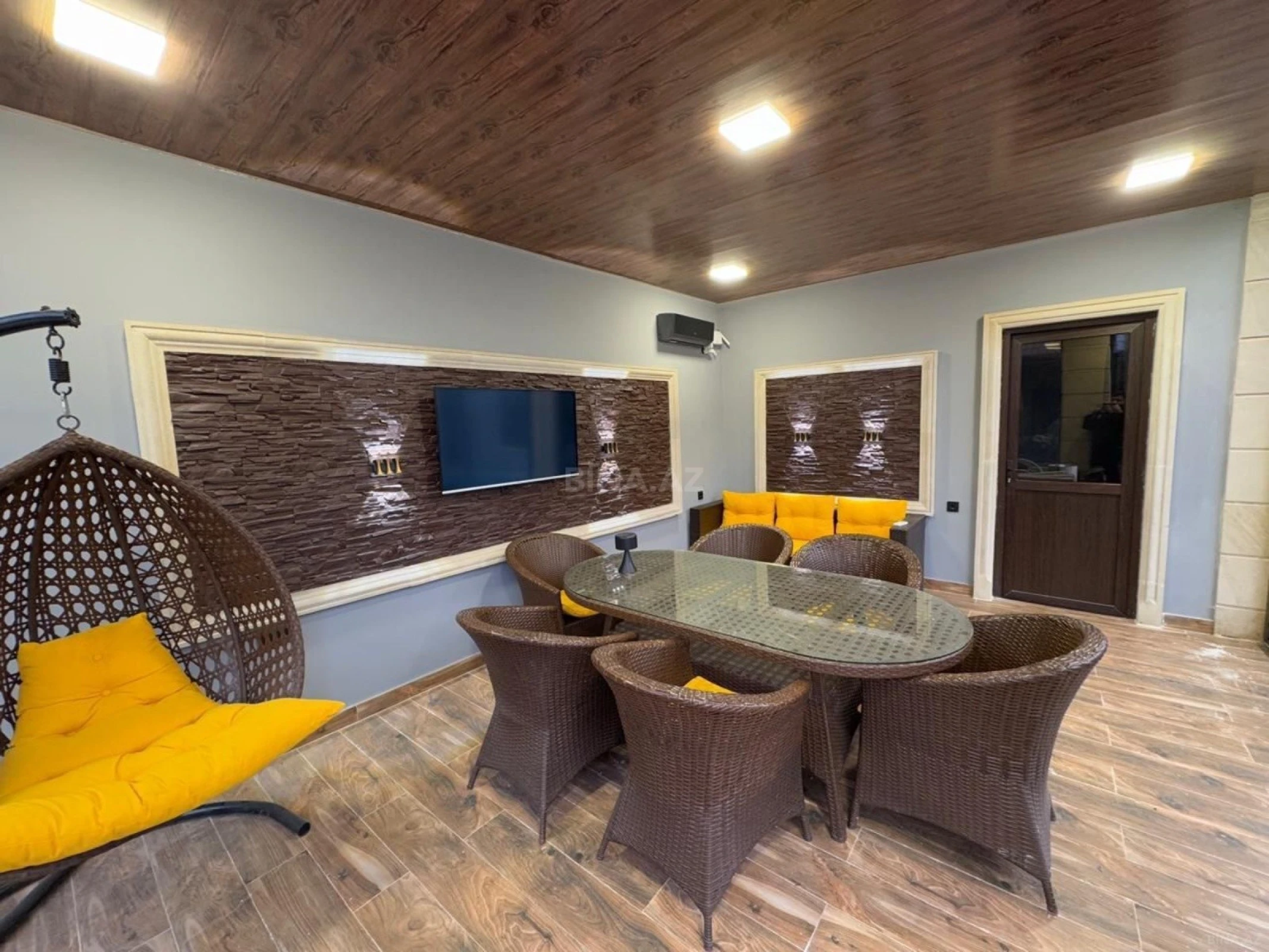 Kirayə verilir 5 otaqlı həyət evi 360 m²