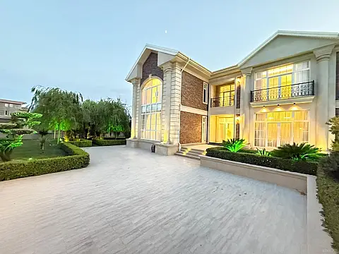 Kirayə verilir 5 otaqlı həyət evi 360 m²