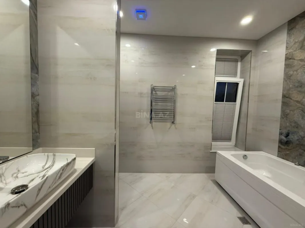 Kirayə verilir 5 otaqlı həyət evi 360 m²
