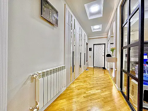 Satılır 2 otaqlı mənzil 75 m²