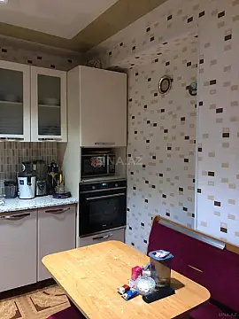 Satılır 4 otaqlı mənzil 135 m²
