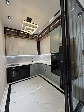 Satılır 3 otaqlı mənzil 98 m²
