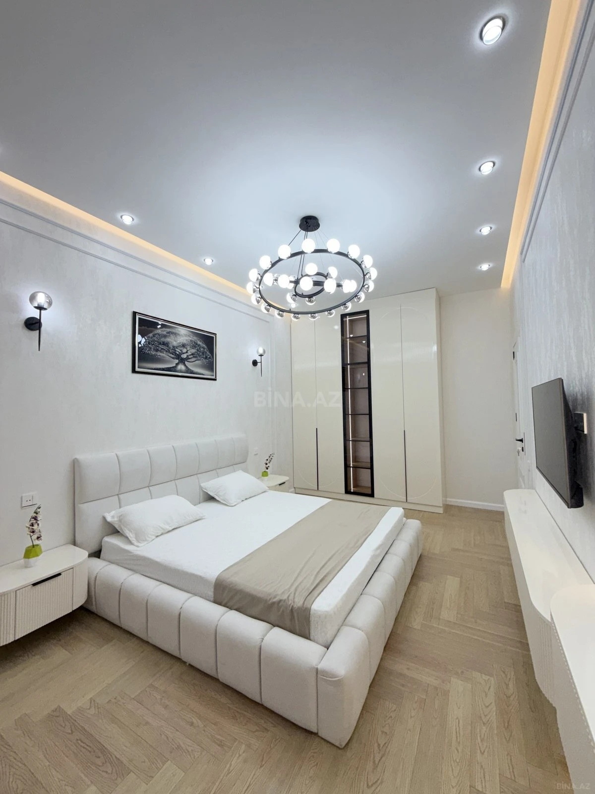Satılır 3 otaqlı mənzil 98 m²