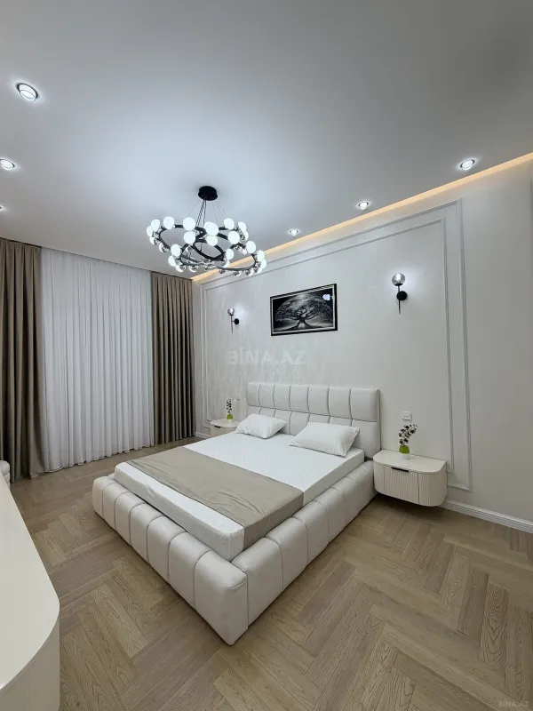 Satılır 3 otaqlı mənzil 98 m²