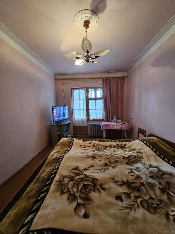 Satılır 4 otaqlı mənzil 110 m²