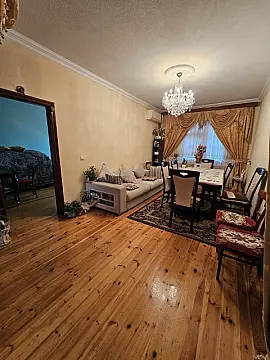 Satılır 4 otaqlı mənzil 110 m²