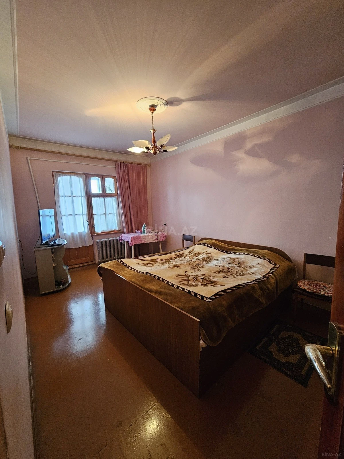 Satılır 4 otaqlı mənzil 110 m²