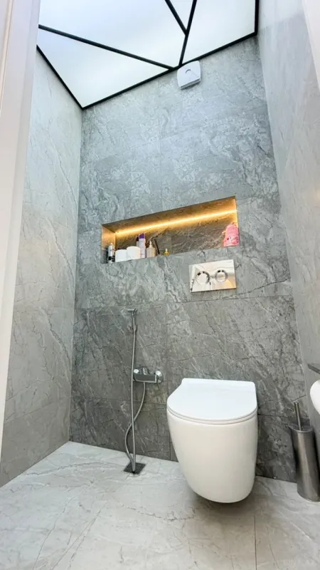 Satılır 3 otaqlı mənzil 105 m²