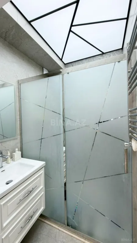 Satılır 3 otaqlı mənzil 105 m²