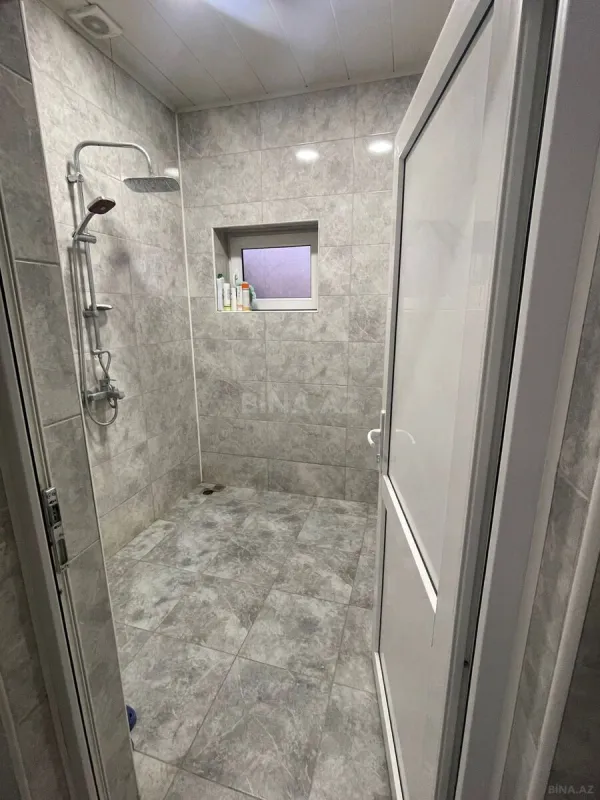 Satılır 6 otaqlı həyət evi 250 m²
